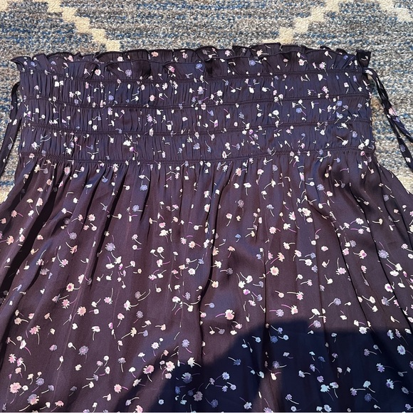 NWOT Express Size M Floral Smock Waist Skirt - Picture 2 of 5